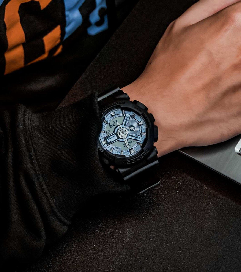 Часы Casio G-Shock GA-110CD-1A2DR (GA-110CD-1A2) — электронные, пластик