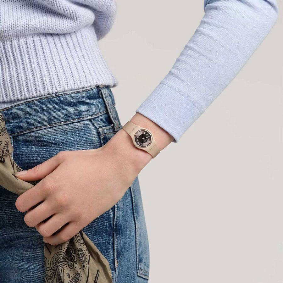 Часы Swatch Espresso Charm LT104 — силикон, женские