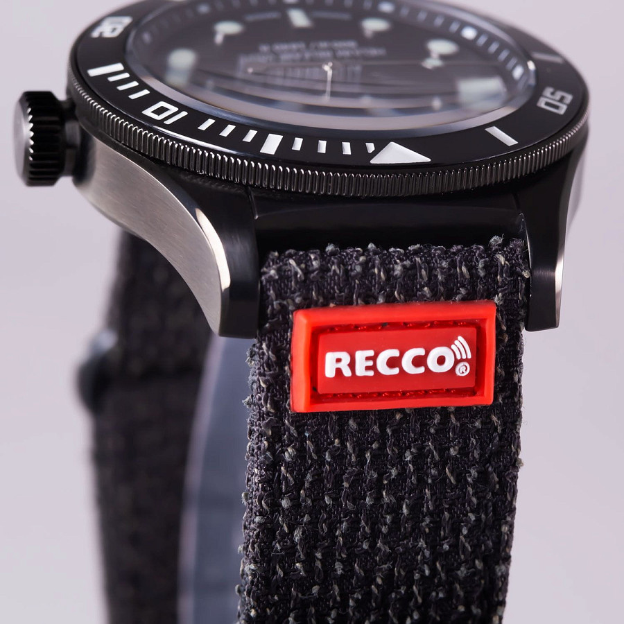 Часы Swiss Military by Chrono Diver SMA34075.05.R — тканевый, мужские