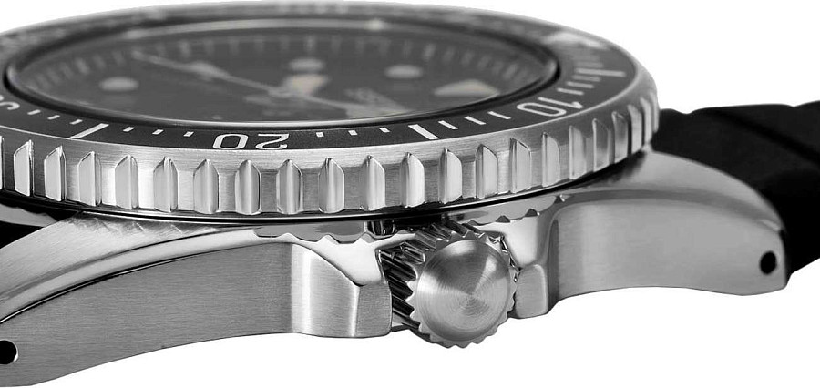 Часы Seiko Prospex SNE573P1 — кварцевые, Япония, мужские