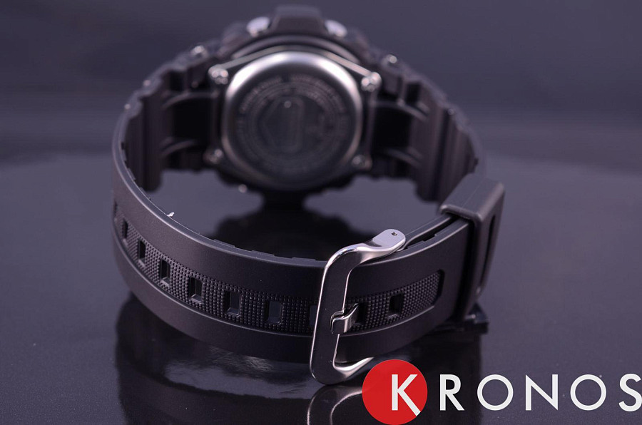 Часы Casio G-Shock AWG-M100B-1A — черный, электронные