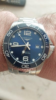 Фото покупателя: Швейцарские механические керамические наручные часы Longines HydroConquest L3.782.4.96.6