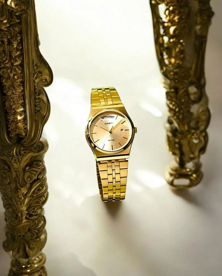 Часы Casio Collection MTP-B146G-9A — кварцевые, сталь металл