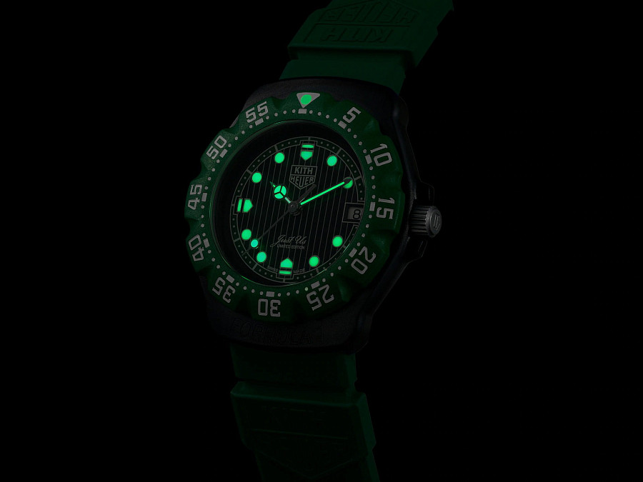 Часы TAG Heuer Formula 1 I Kith WA121L.BT0014 — артикул WA121L.BT0014