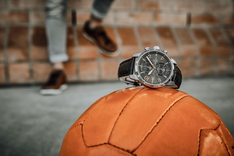 Часы Certina Ds Podium Chronograph Automatic C034.427.16.087.01 — сталь металл, кожаный