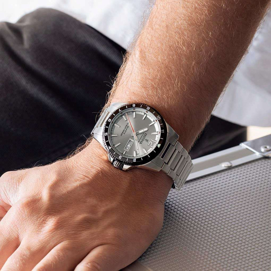 Часы Festina Titanium F20698/1 — серебристый, титан