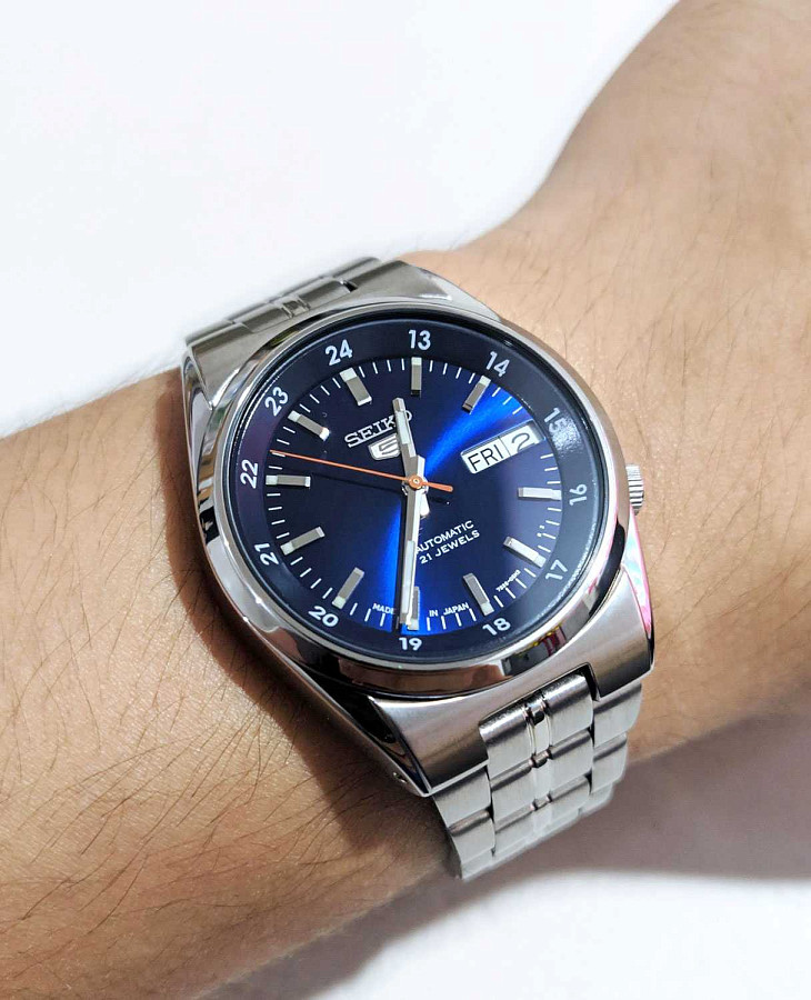 Часы Seiko Seiko 5 SNK563J1 — мужские, нержавеющая сталь