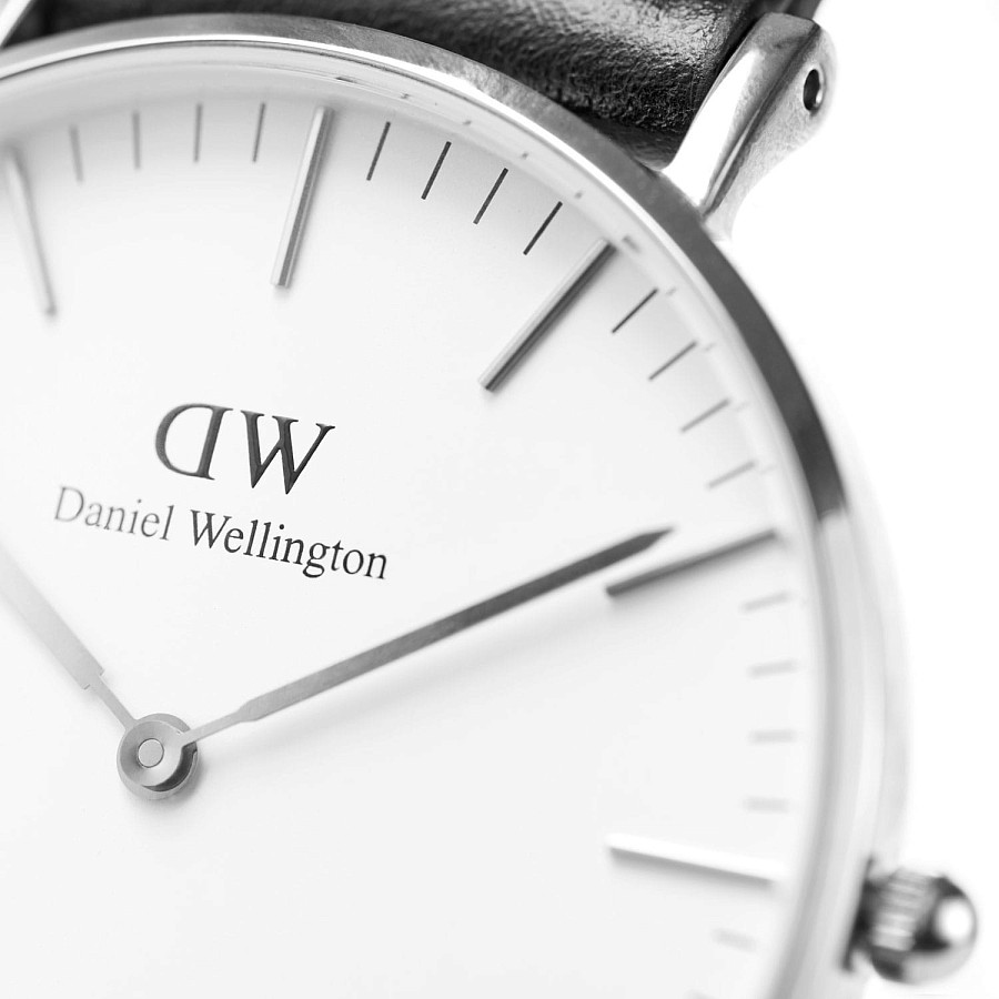 Часы Daniel Wellington Classic DW00100051 — кварцевые, сталь