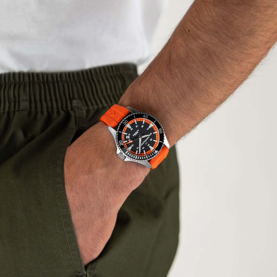 Часы Hamilton Khaki Navy Scuba Auto H82395331 — сталь, каучук