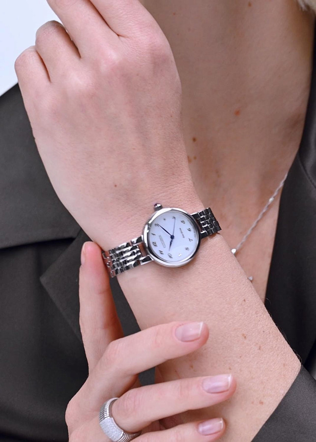 Часы Citizen Eco-Drive EM0990-81A — кварцевые, сталь металл