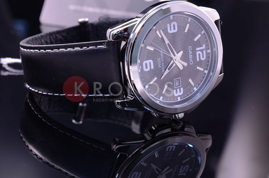 Часы Casio Collection MTP-1314L-8AVDF (MTP-1314L-8A) — кварцевые, металл латунь