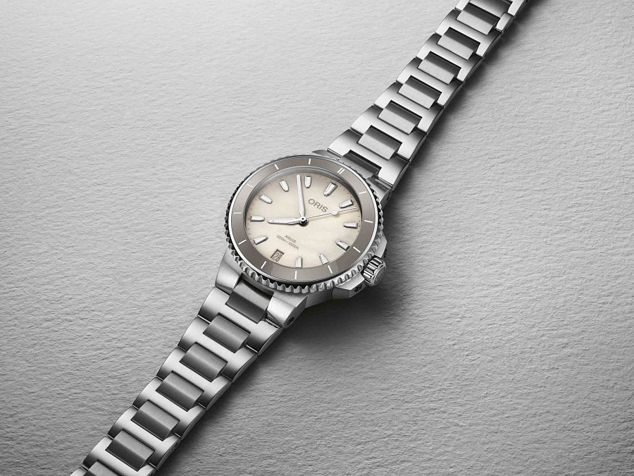 Часы Oris Aquis 01 733 7792 4151-07 8 19 05P — металл сталь, Швейцария