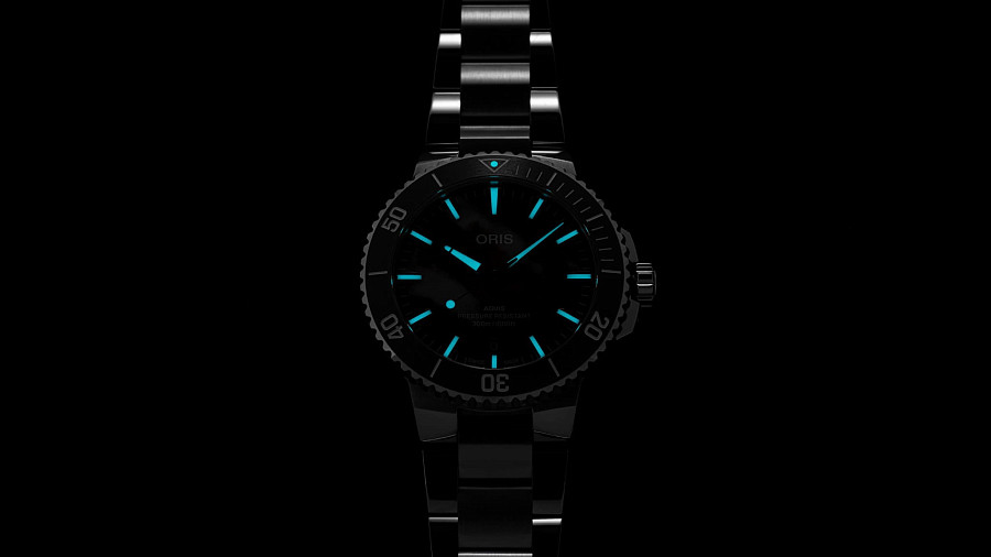 Часы Oris Aquis Date Upcycle 01 733 7787 4150-07 8 22 04PEB — сталь металл