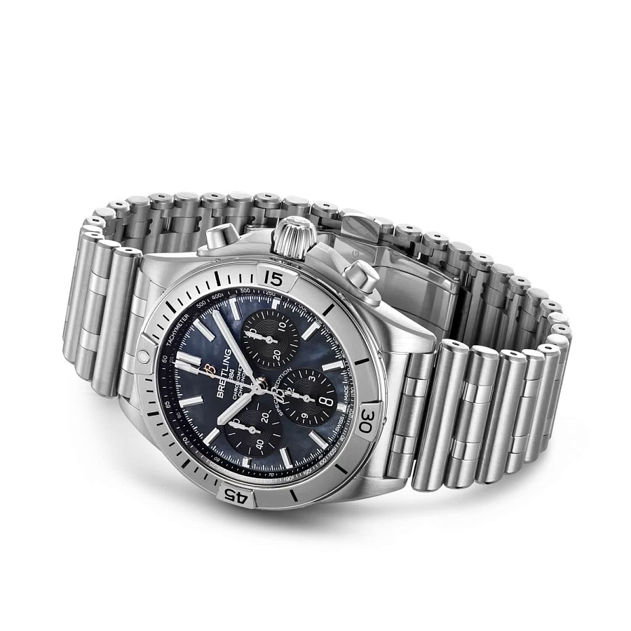 Часы Breitling Chronomat B01 42 mm AB0134101B3A1 — сталь металл, Швейцария