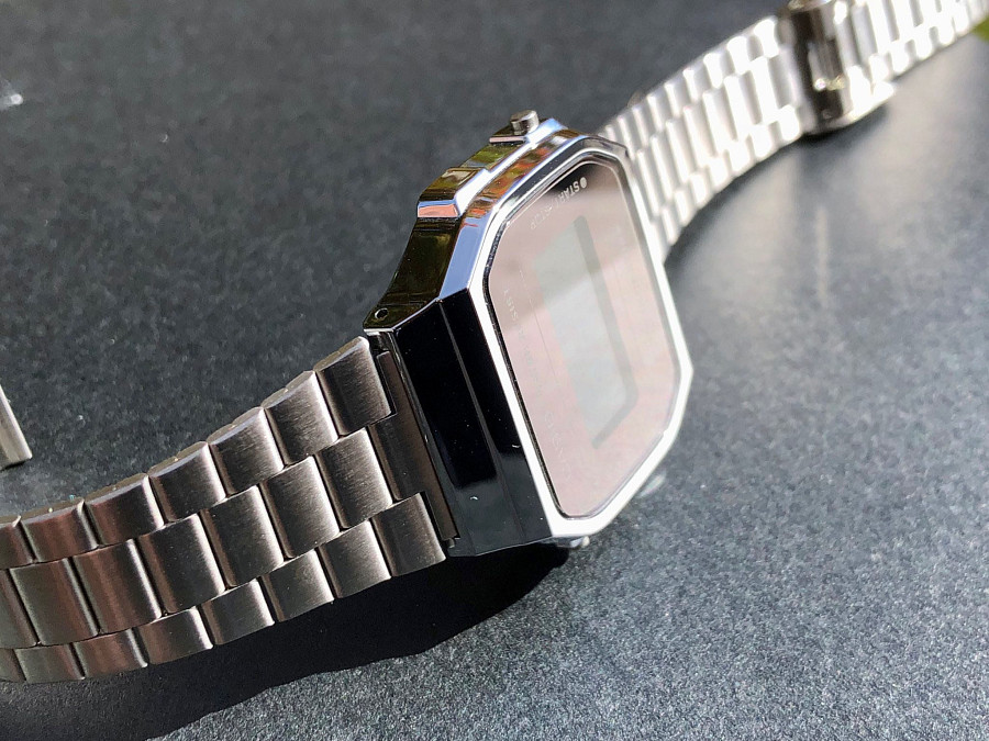 Часы Casio Collection A-168WEM-1 — артикул A-168WEM-1E