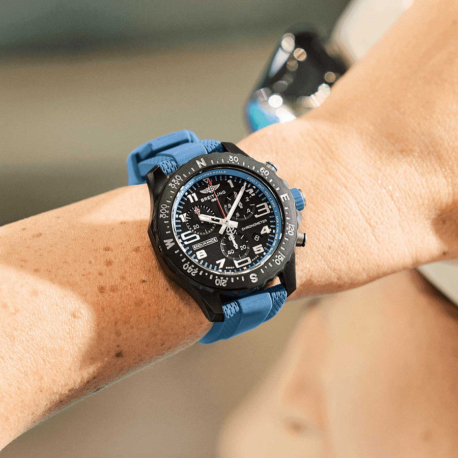 Часы Breitling Endurance Pro 44 X82310281B1S2 — артикул X82310281B1S2