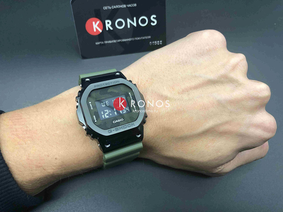 Часы Casio G-Shock GM-5600B-3 — зеленый, электронные