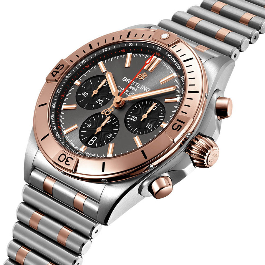 Часы Breitling Chronomat B01 42 UB0134101B1U1 — механические, металл золото сталь