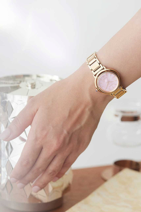 Часы Citizen Citizen L EM1103-86Y — кварцевые, металл сталь