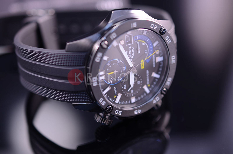 Часы Casio Edifice EFR-558BP-1A — кварцевые, металл