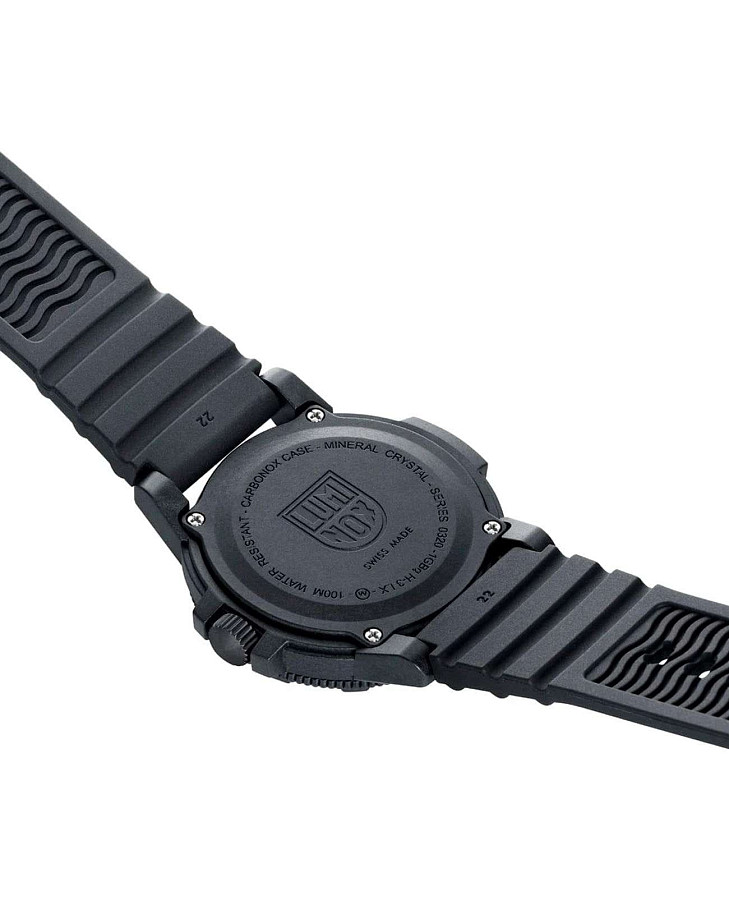 Часы Luminox Leatherback SEA Turtle Giant XS.0330 — карбон, каучук
