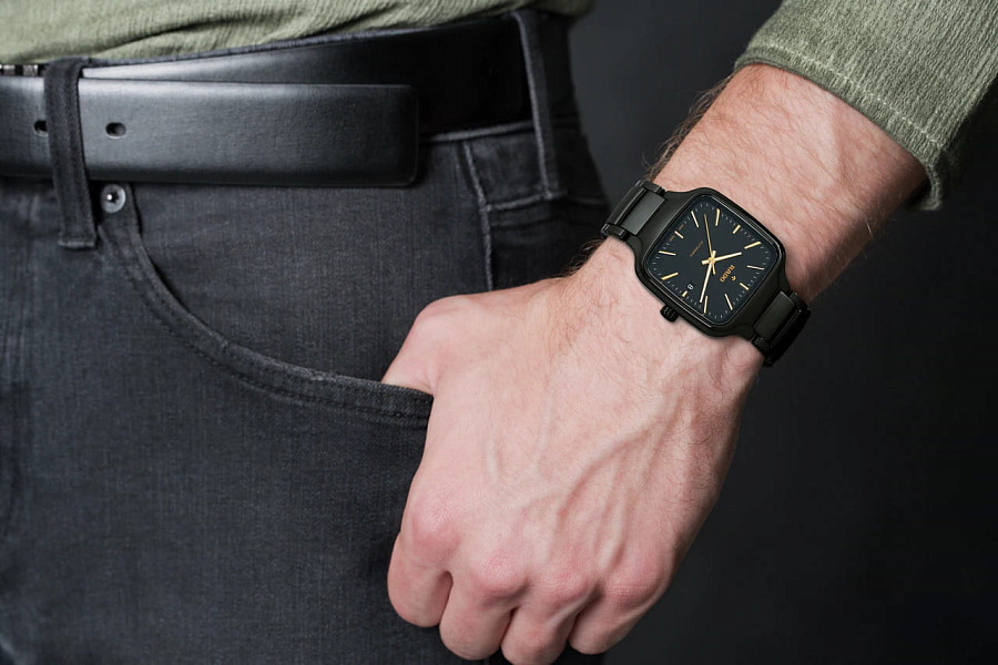 Часы Rado True Square Automatic R27078162 — мужские, черный