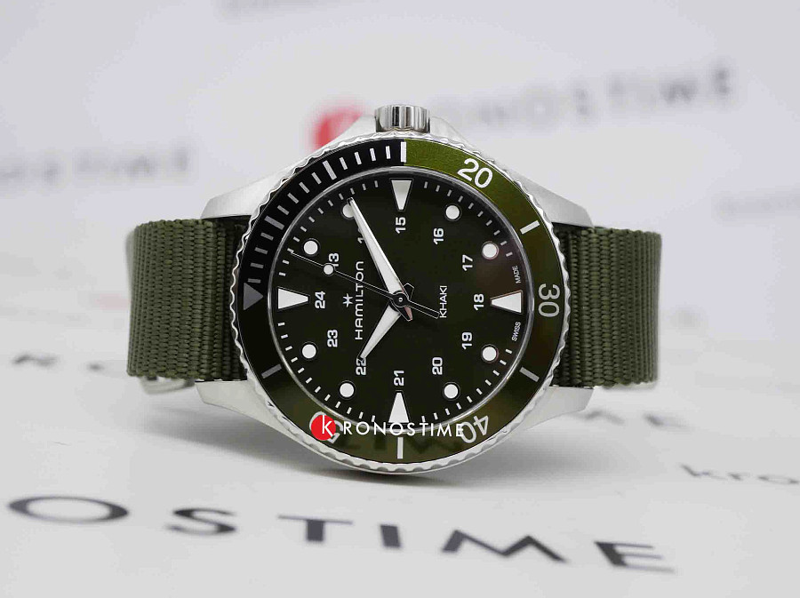 Часы Hamilton Khaki Navy Scuba Quartz H82241961 — кварцевые, сталь