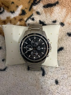 Фото покупателя: Японские наручные часы Casio Edifice EFR-526D-1AVUDF (EFR-526D-1A) с хронографом