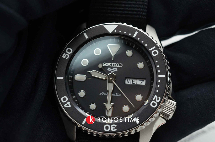 Часы Seiko Prospex SNJ028P1 — мужские, силикон