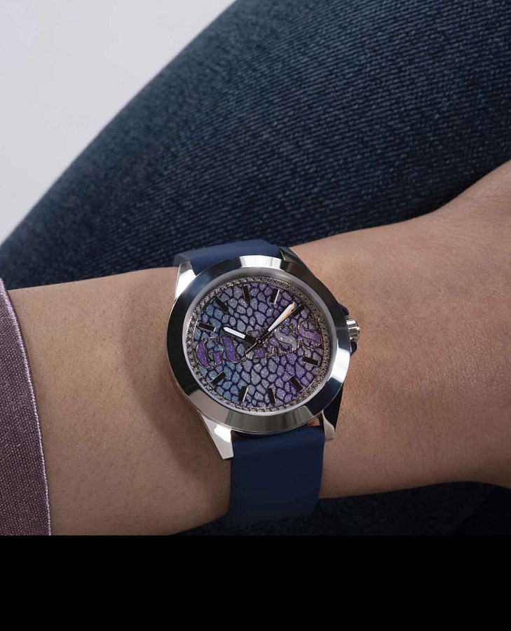 Часы Guess Trend GW0749L1 — силикон, женские