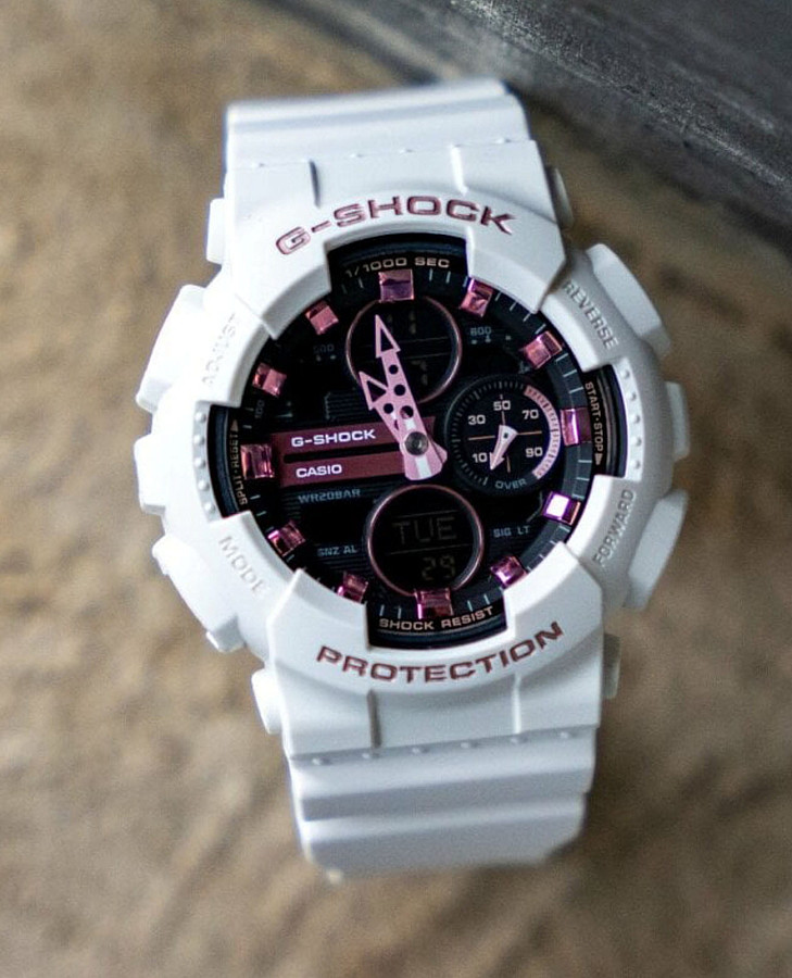 Часы Casio G-Shock GMA-S140M-7A — пластик, Япония