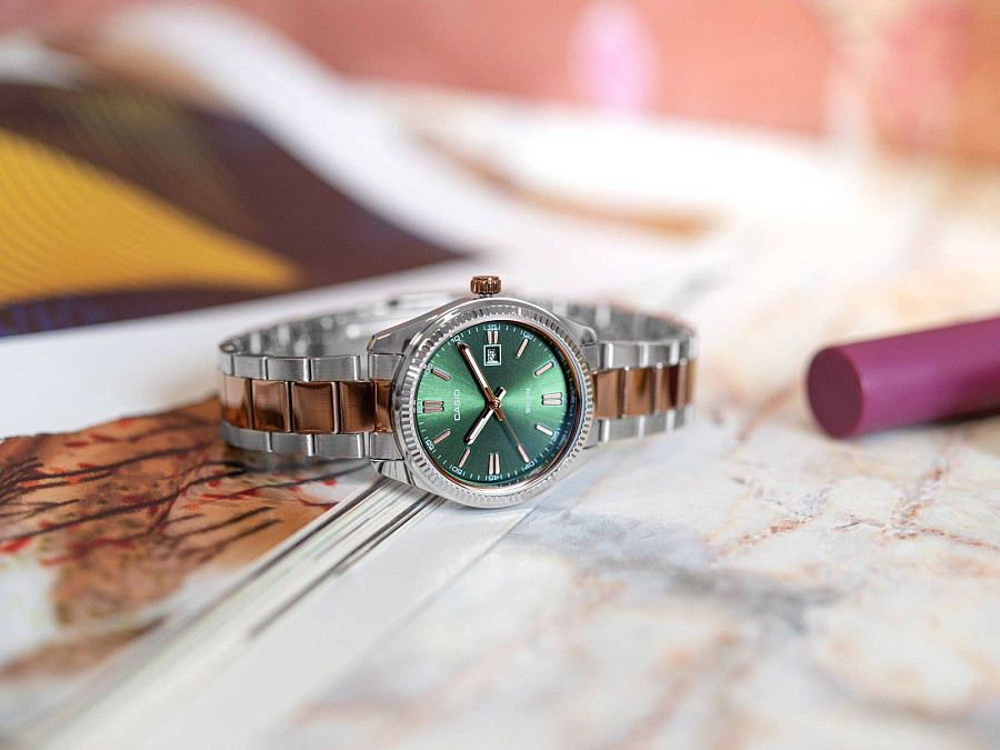 Часы Casio Collection LTP-1302PRG-3A — кварцевые, латунь сталь
