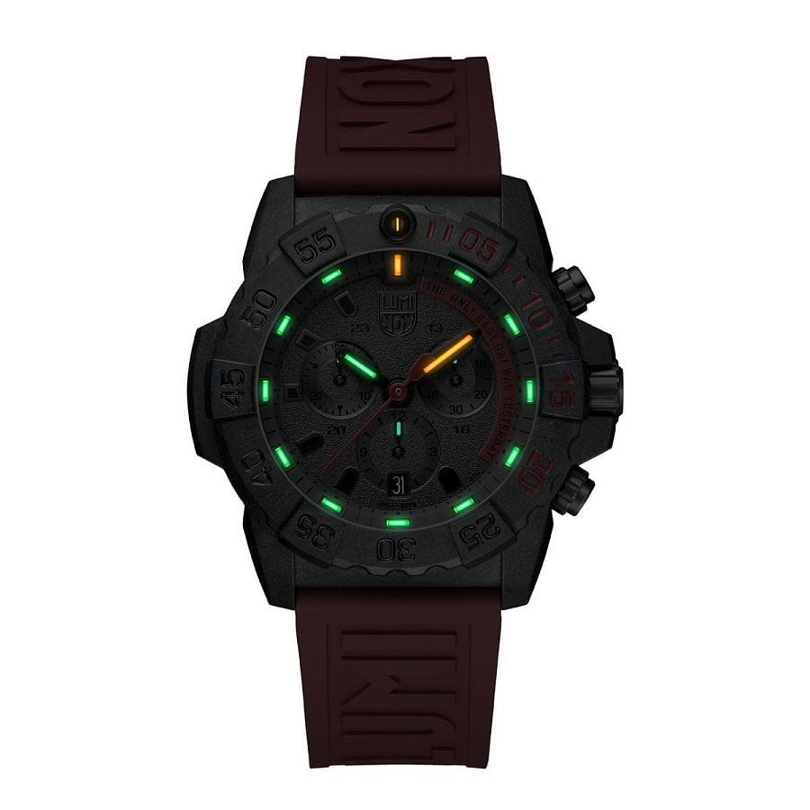 Часы Luminox Navy SEAL Chronograph XS.CE81.EY — пластик карбон, Швейцария