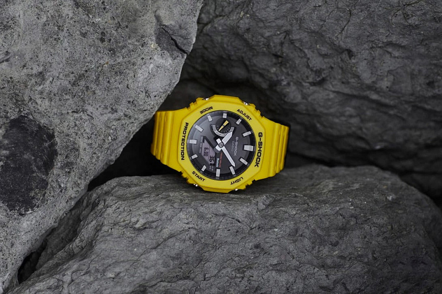 Часы Casio G-Shock GA-B2100C-9ADR (GA-B2100C-9A) — черный, электронные