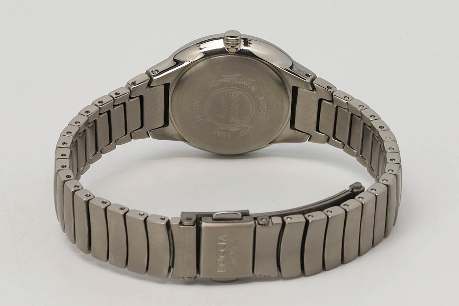 Часы Boccia Titanium Circle-Oval 3307-01 — кварцевые, титан