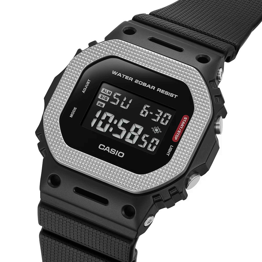Часы Casio G-Shock GM-5600BM-1 — сталь металл пластик, Япония