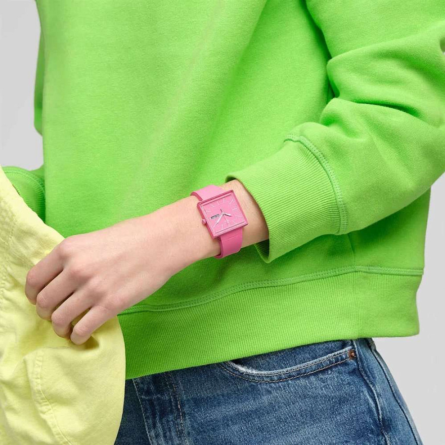 Часы Swatch Square Bioceramic Standard SO34P700 — Швейцария, кварцевые