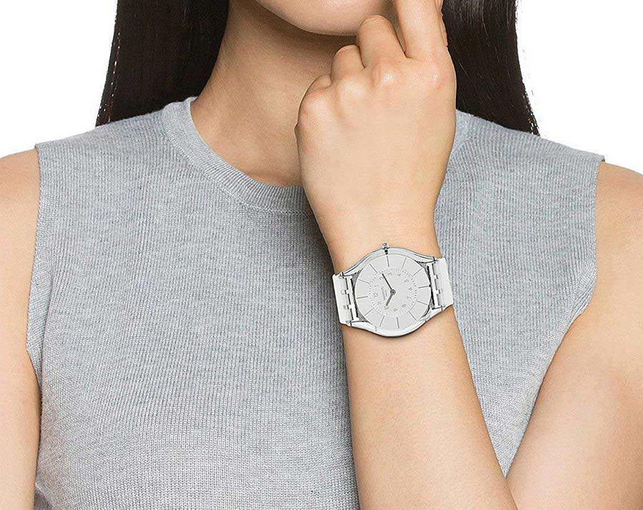 Часы Swatch Skin SFK360 — кварцевые, пластик