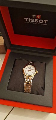 Фото покупателя: Швейцарские наручные часы Tissot Classic Dream Lady T129.210.22.013.00