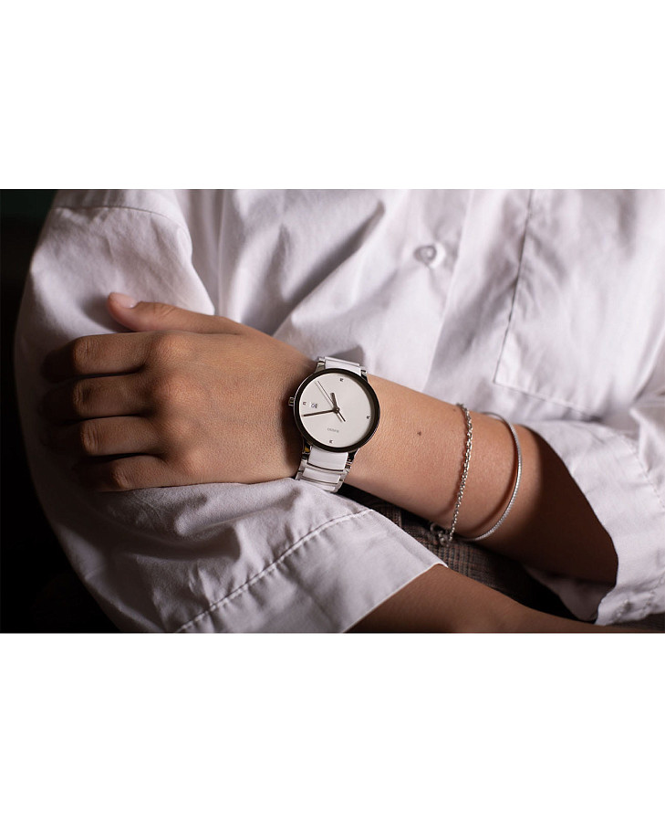 Часы Rado Centrix Diamonds R30927722 — кварцевые, сталь металл