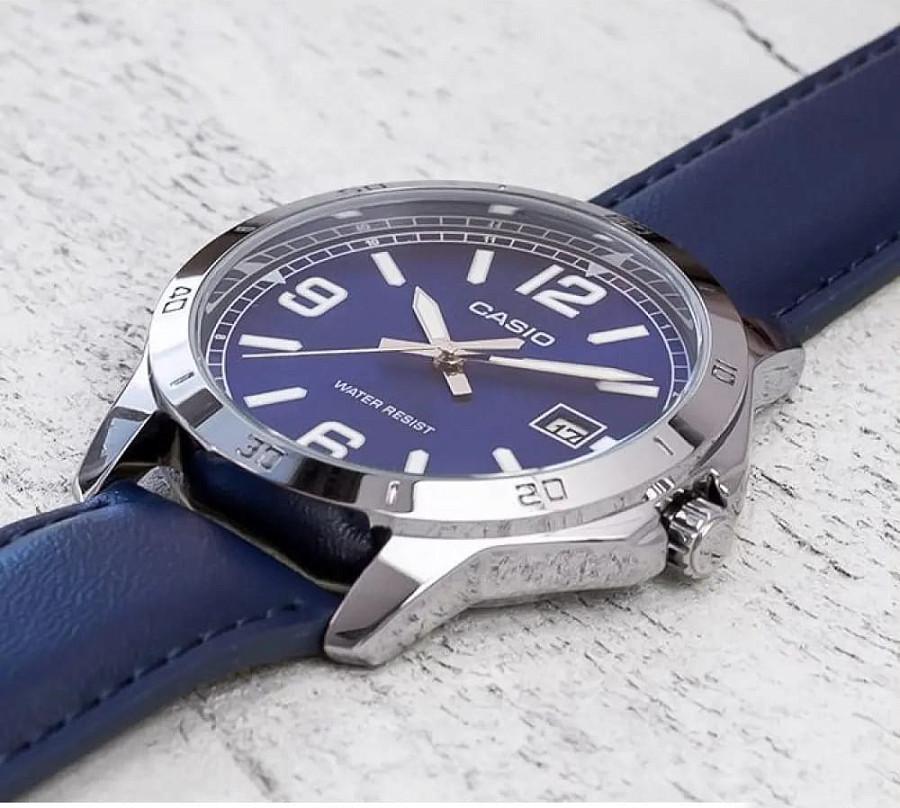Часы Casio Collection MTP-V004L-2BUDF (MTP-V004L-2B) — Япония, кварцевые