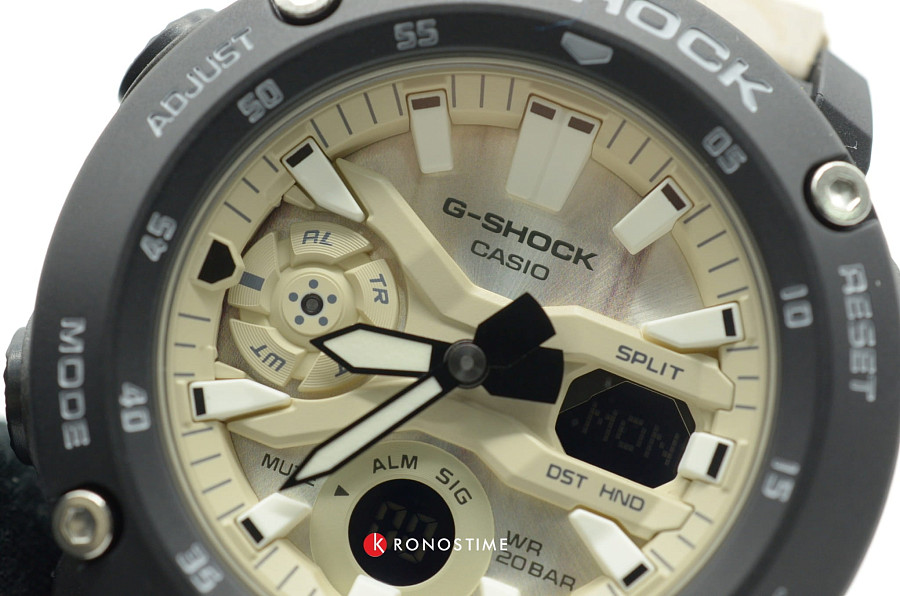 Часы Casio G-Shock GA-2000WM-1A — карбон, Япония