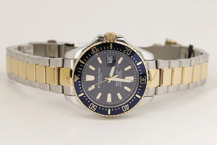 Часы Stuhrling Aquadiver 3950A.5 — США, кварцевые