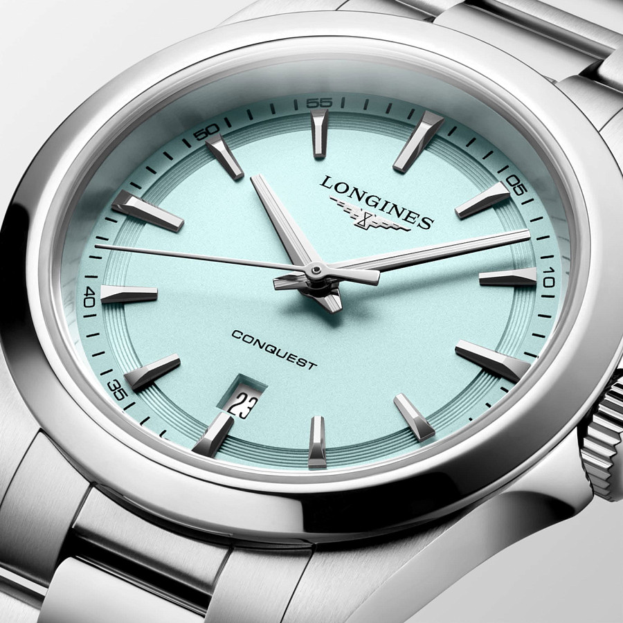 Часы Longines Conquest 30 mm L3.350.4.92.6 — нержавеющая сталь, женские