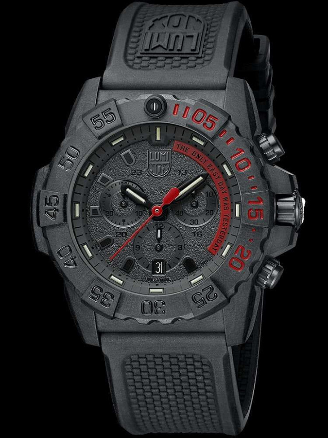 Часы Luminox Navy SEAL Chronograph 3580 Series XS.3581.EY — кварцевые, пластик карбон