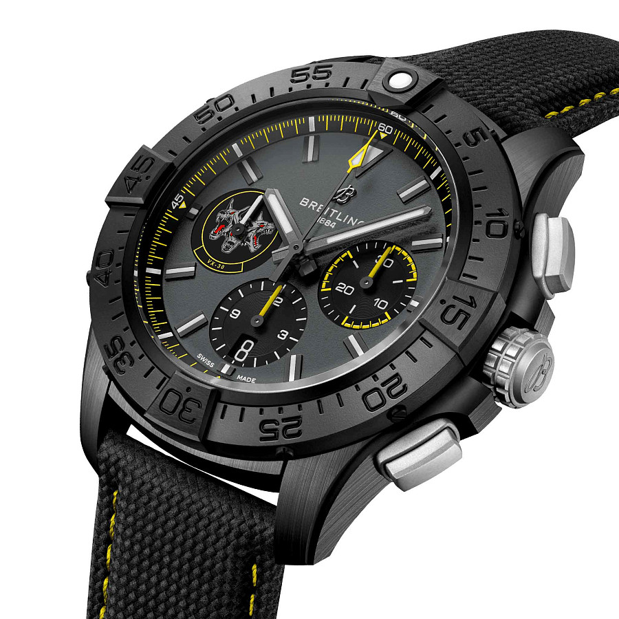 Часы Breitling Avenger B01 Chronograph 44 Night Mission Usn Bloodhounds SB01472A1B1X1 — механические, керамика
