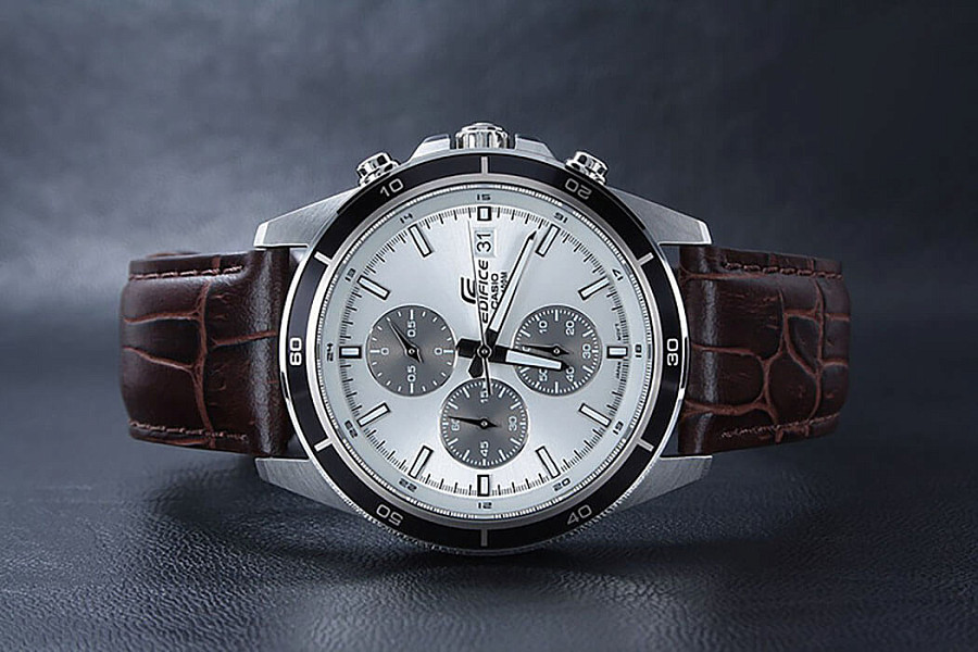 Часы Casio Edifice EFR-526L-7AVUDF (EFR-526L-7A) — кварцевые, сталь металл