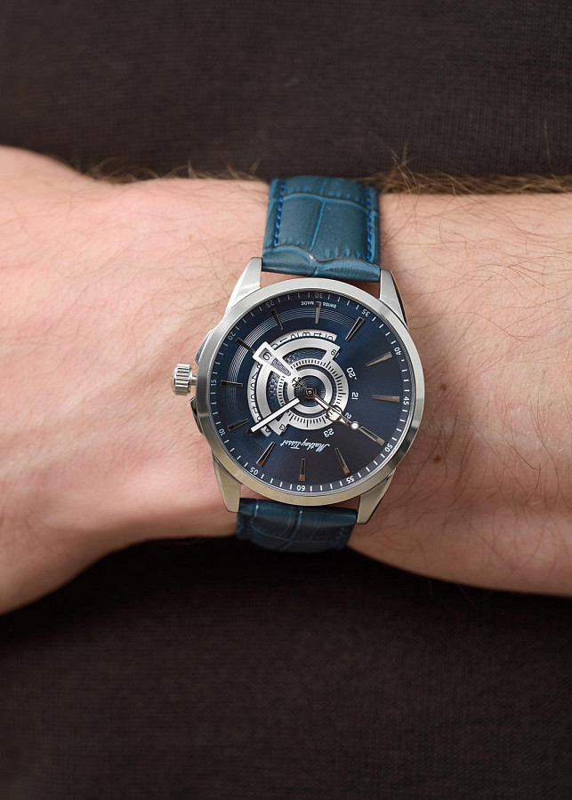 Часы Mathey-Tissot Mondo H711ABU — кварцевые, металл сталь
