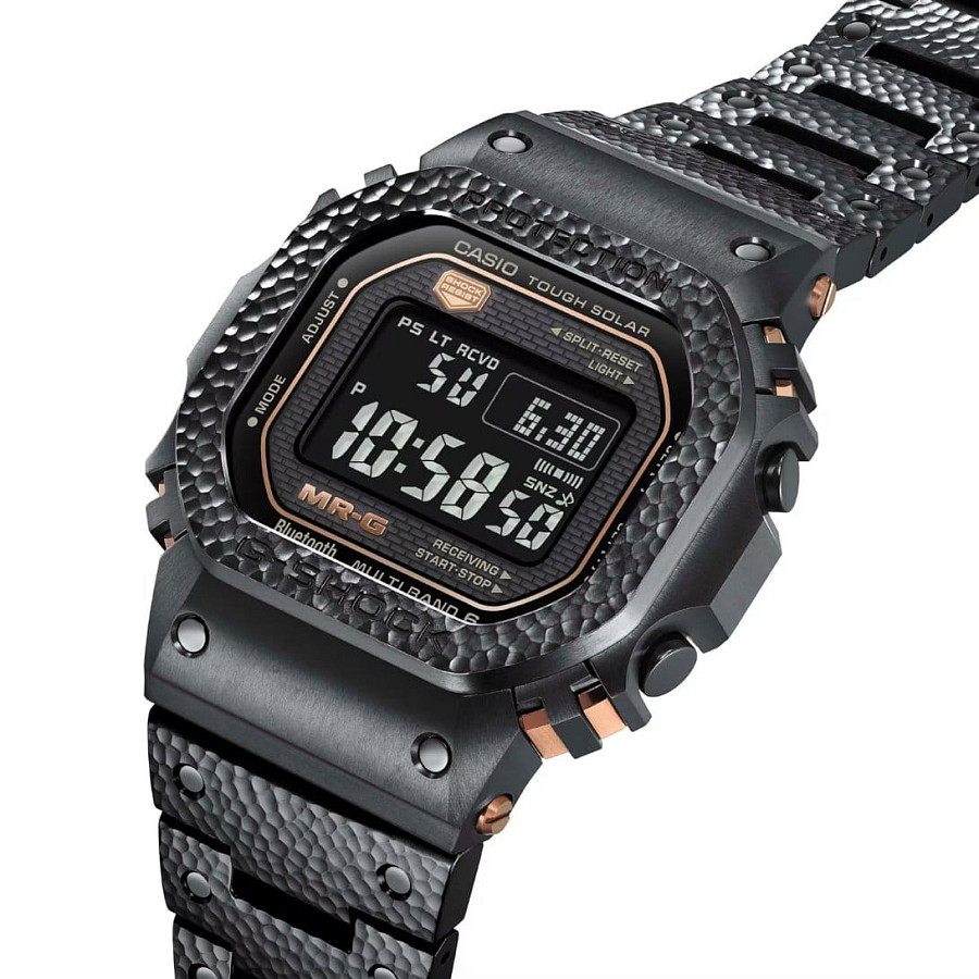 Часы Casio G-Shock MRG-B5000HT-1 — кварцевые, титан