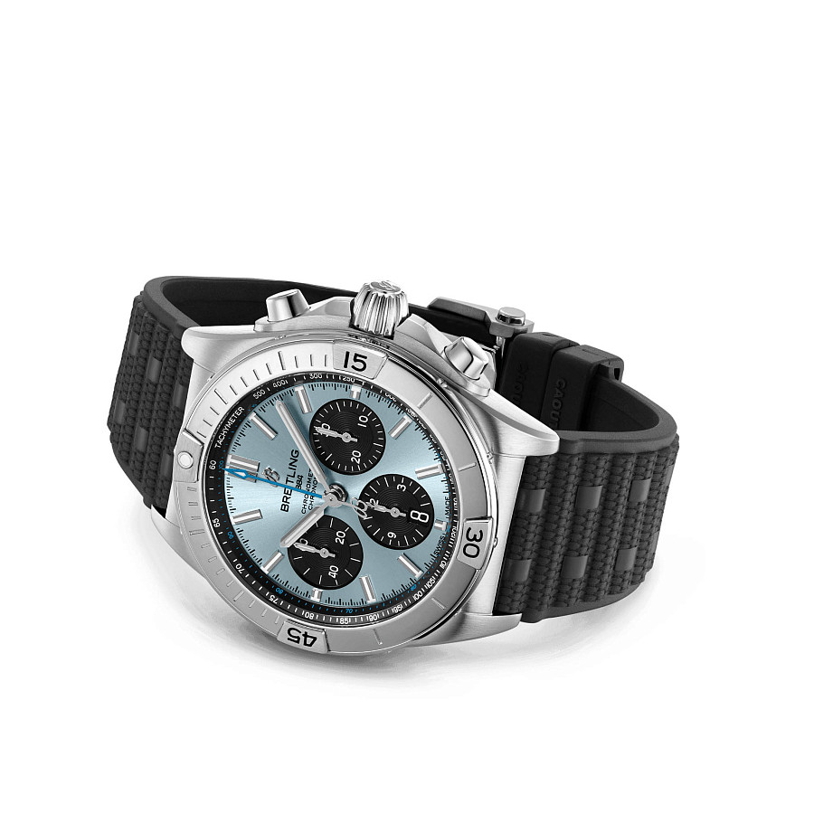 Часы Breitling Chronomat B01 42 PB0134101C1S2 — сталь платина, Швейцария